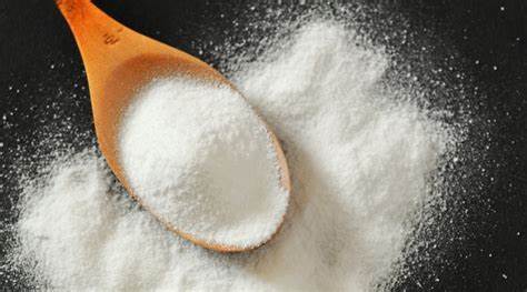 Le bicarbonate de soude est une solution économique et magique pour venir à bout du tartre.