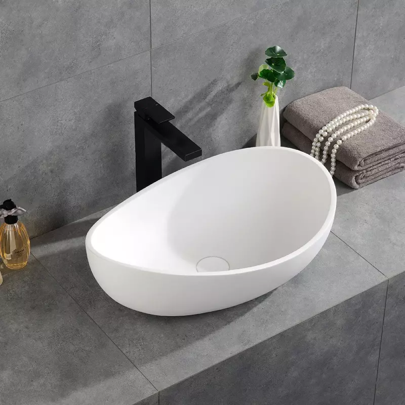 Choisir sa vasque de salle de bain : le solid surface un matériau populaire